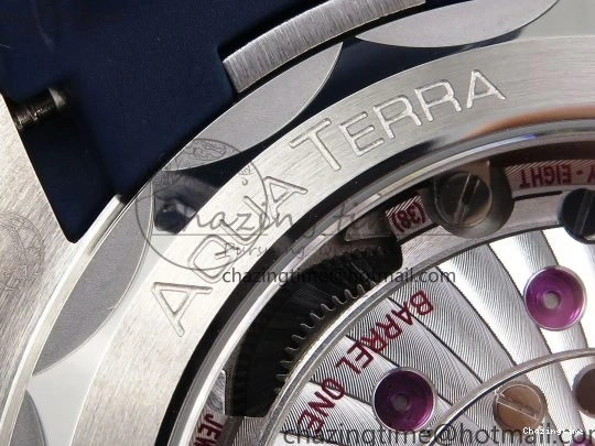 0226 Aqua Terra GMT Worldtimer 43mm VSF 1:1 Best Edition Deep Blue Dial on Blue Rubber Strap A8938 Super Clone QuickDry 7721